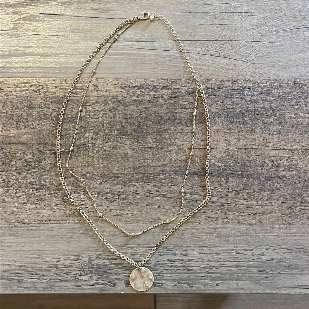 Elegant Gold Layered Necklace